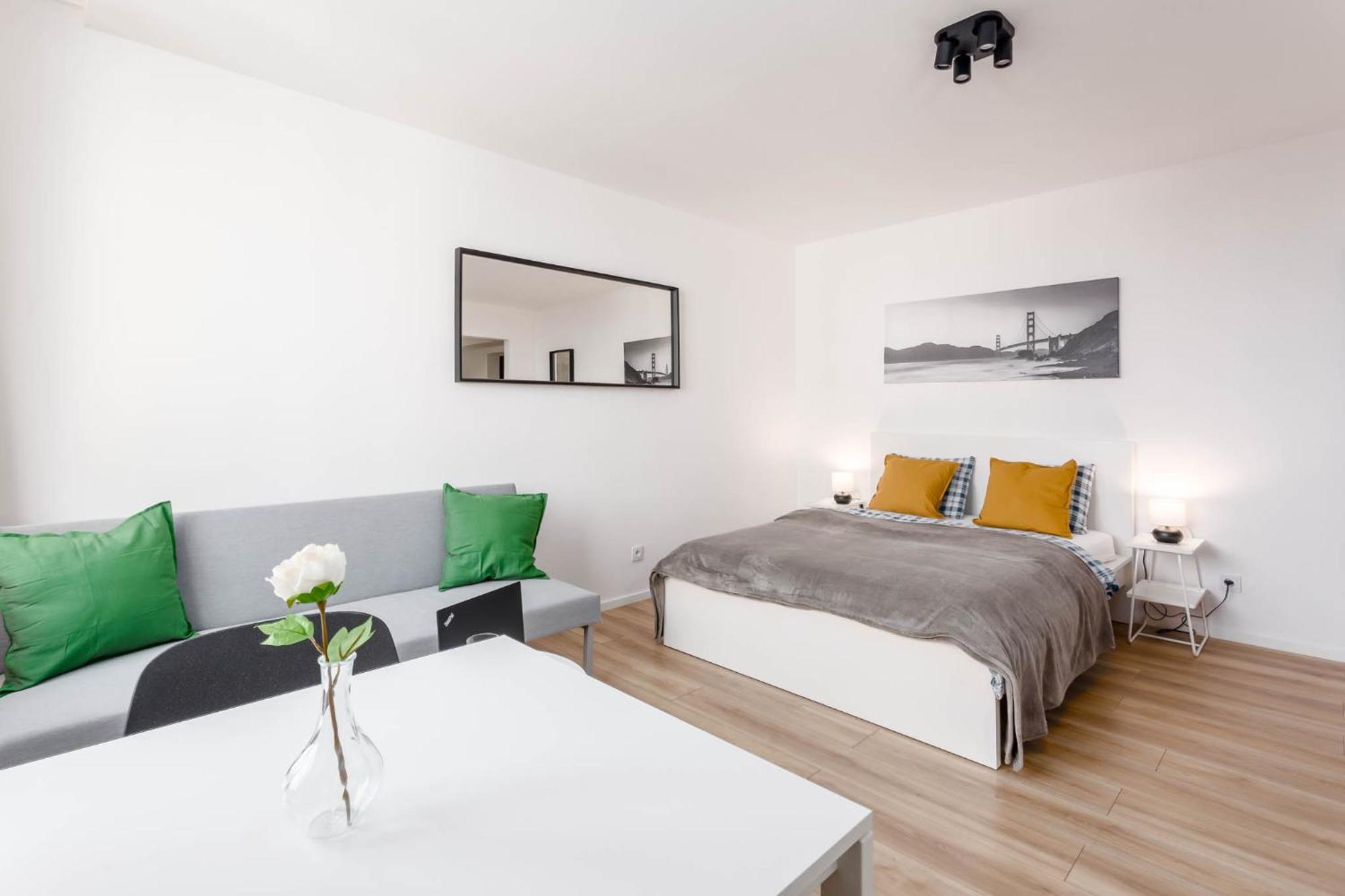 Enjoy! Srodmiescie Nowogrodzka Apartment Warsaw Ngoại thất bức ảnh